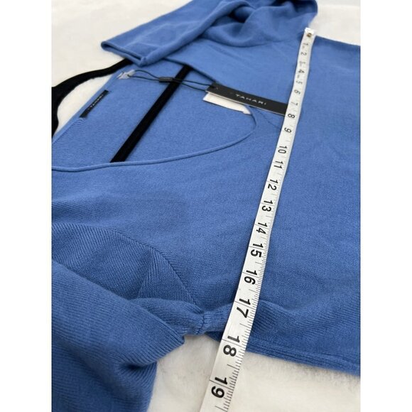 NWD Tahari Women's Size L Blue Wave V-Neck Sweater MSRP $68 "thread pulls" - Picture 4 of 11